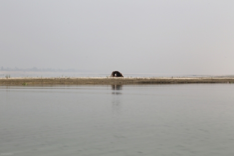 Fisherman's cabin on the Jamuna River